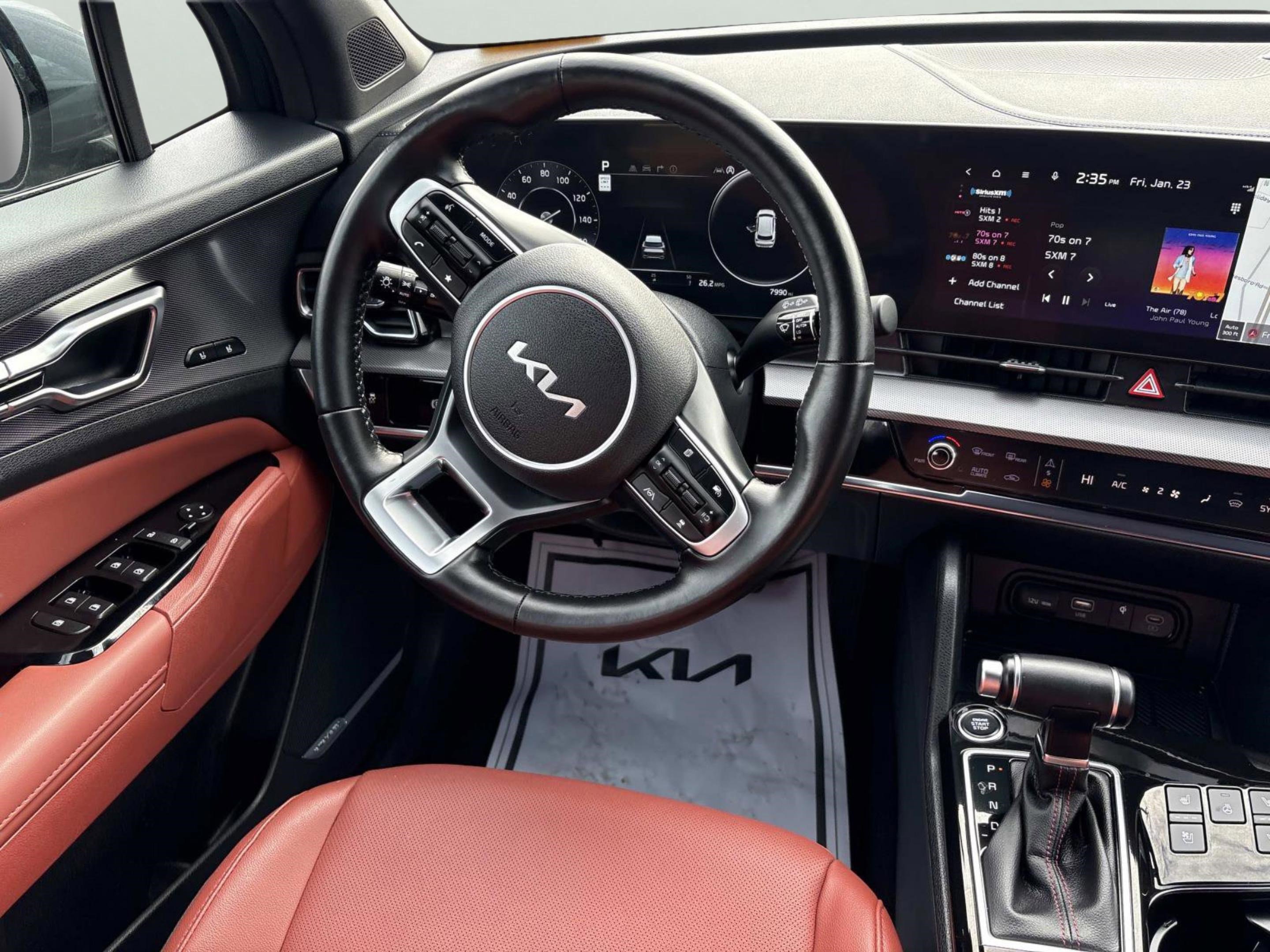 Used 2023 Kia Sportage SX image 12