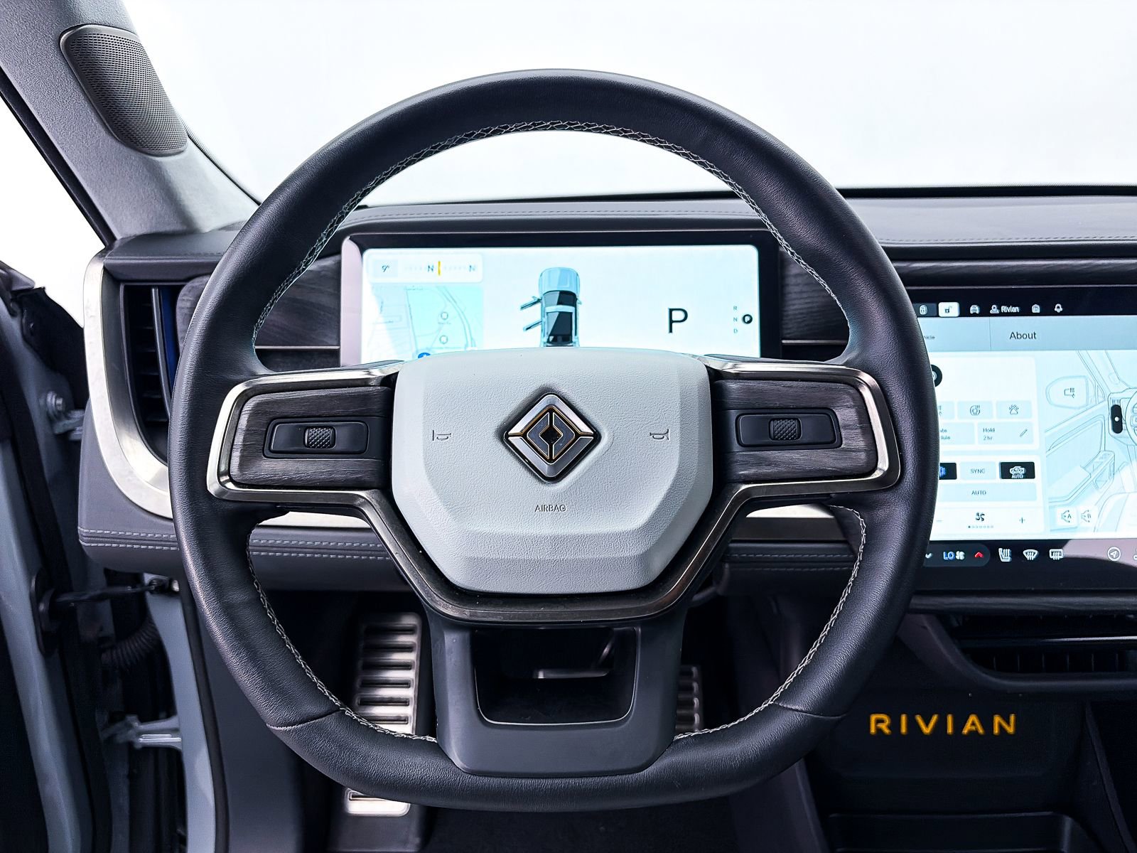 Used 2023 Rivian R1T Adventure AWD/4WD image 27