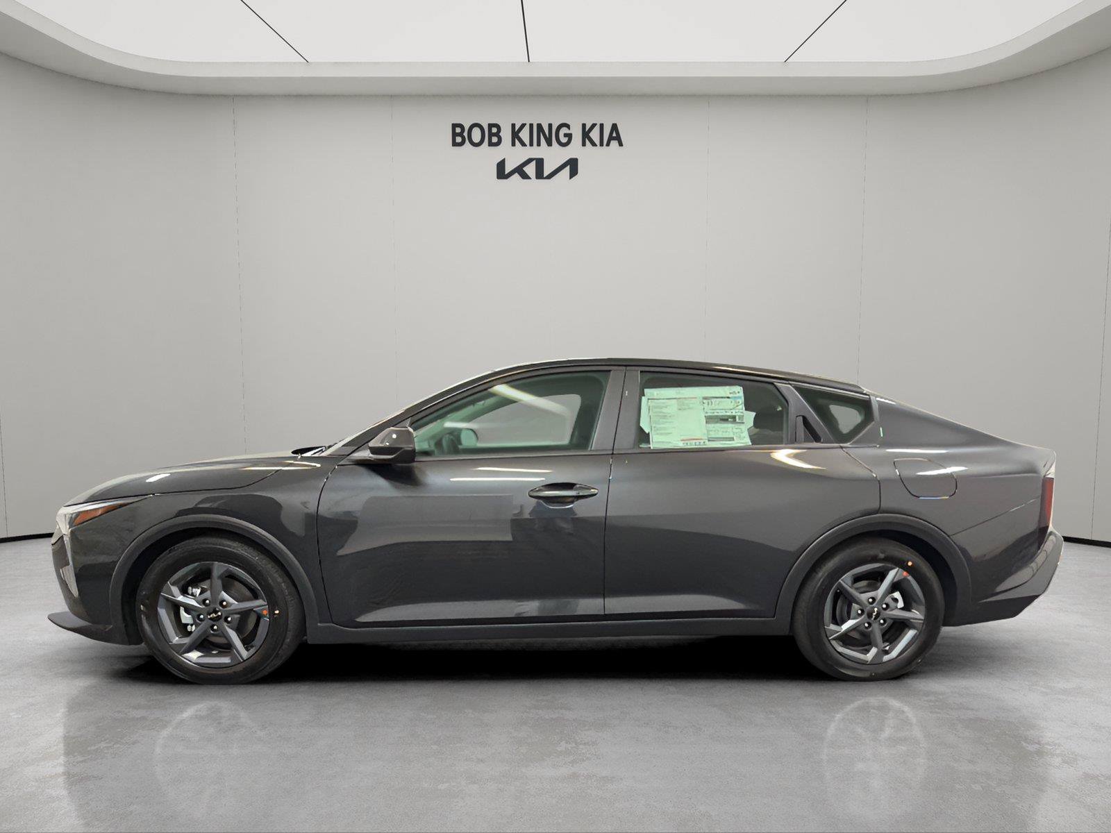 New 2026 Kia K4 FWD image 2