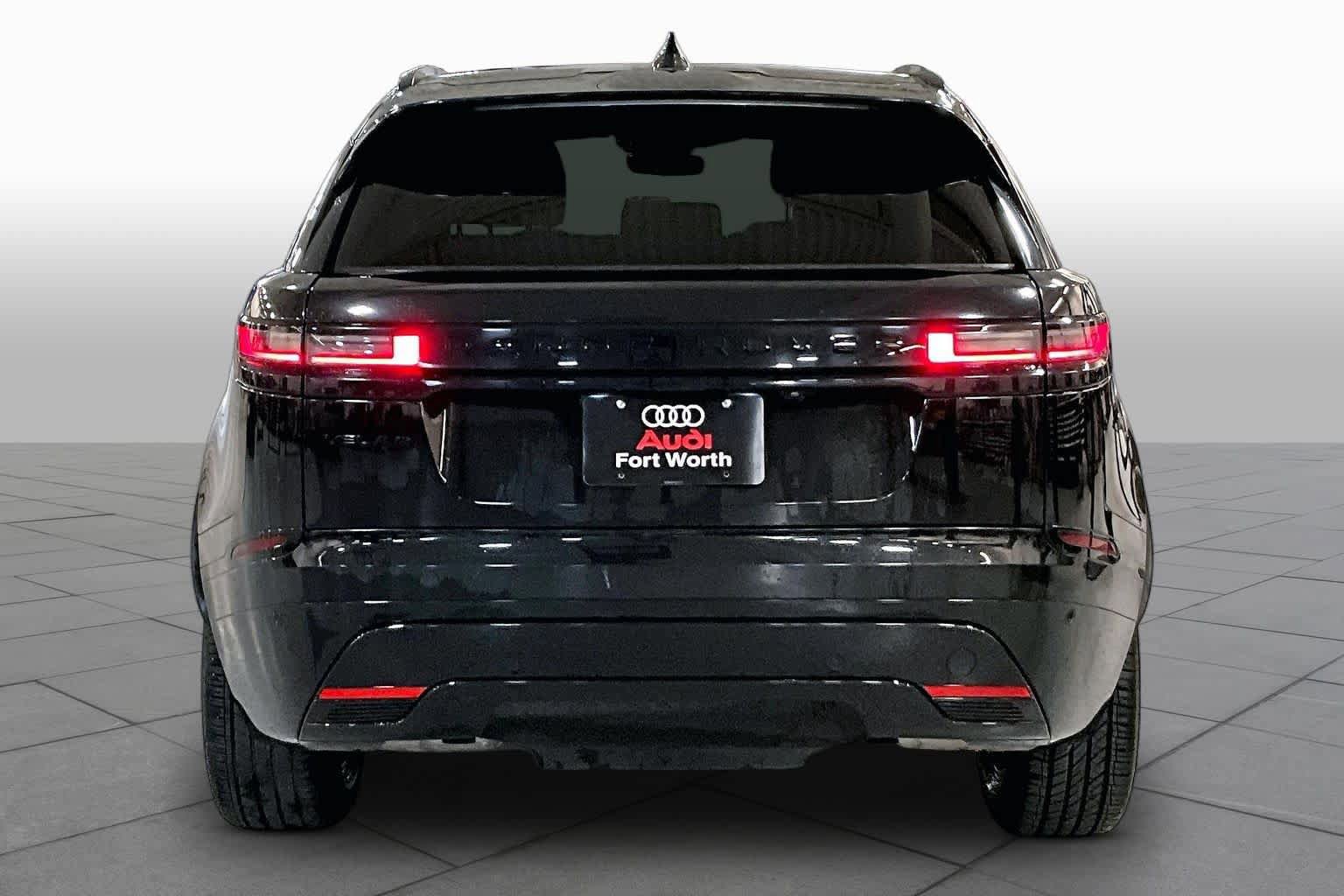 Used 2025 Land Rover Range Rover Velar Dynamic SE image 5