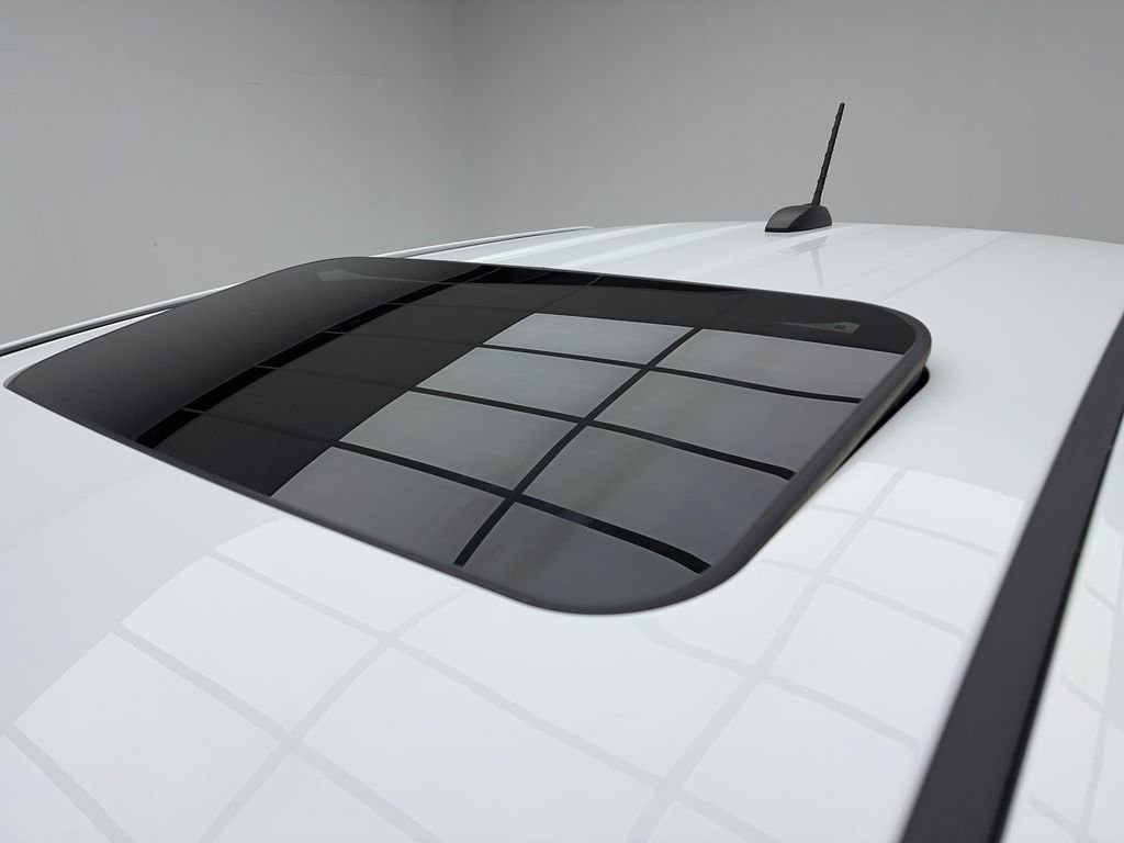 Used 2024 GMC Canyon AT4 w/ AT4 Premium Package image 12