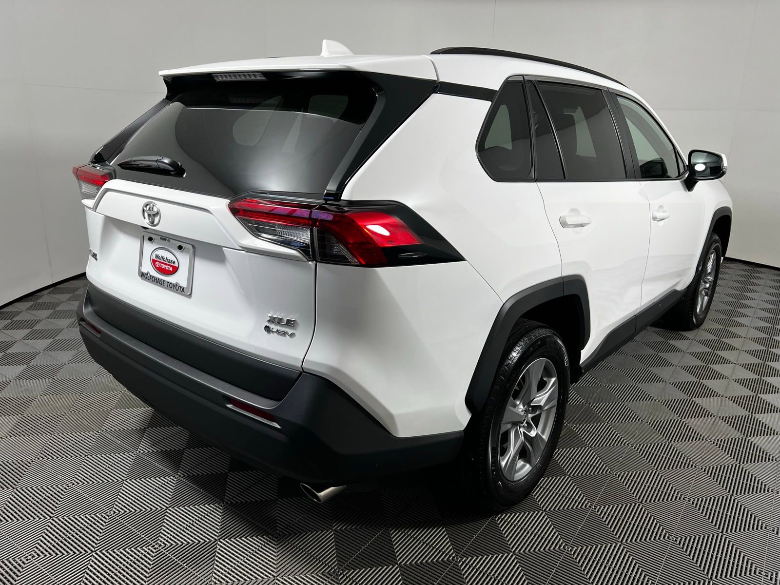 Certified 2025 Toyota RAV4 XLE AWD/4WD image 5