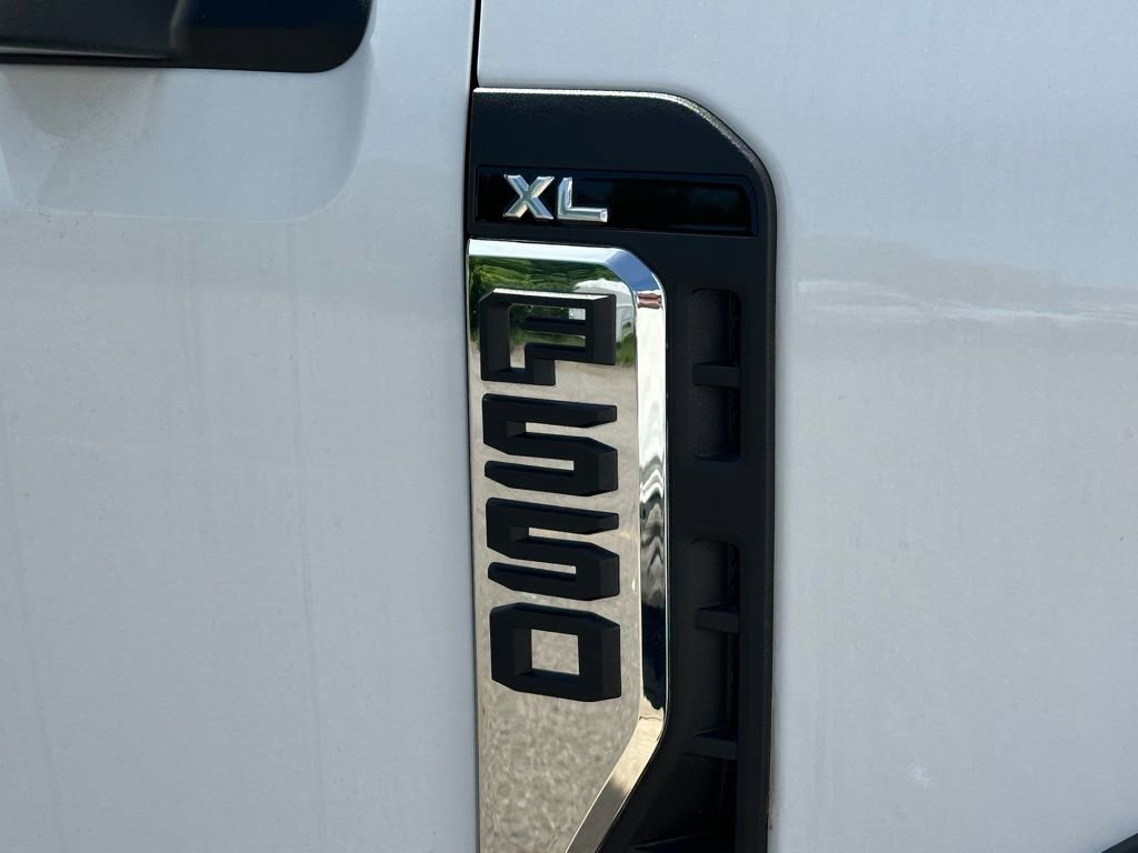 New 2025 Ford F550 4x4 Supercab Super Duty image 36