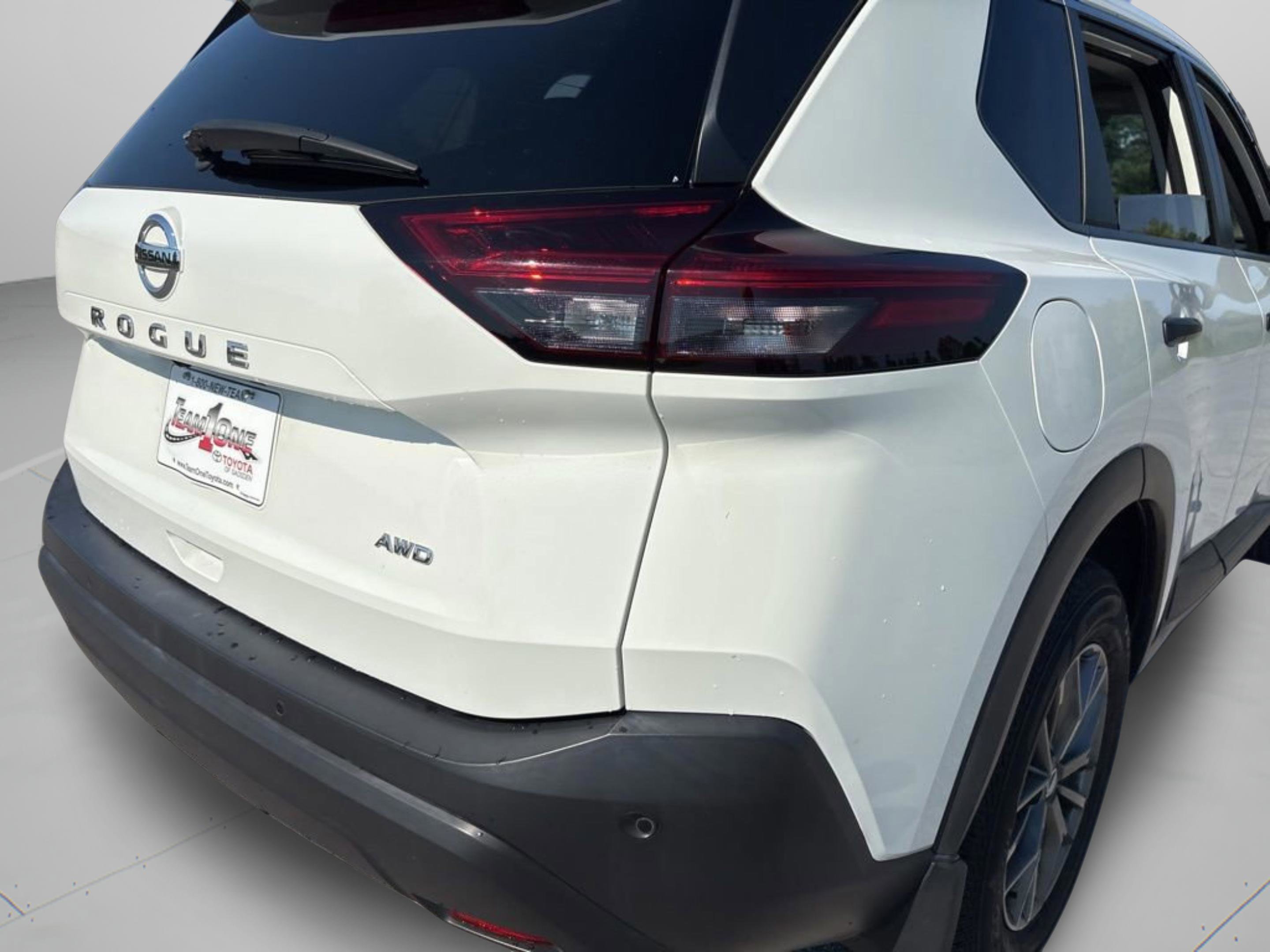 Used 2021 Nissan Rogue S image 34