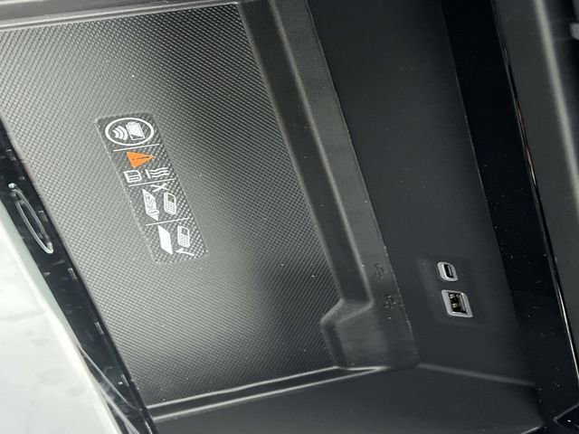 New 2026 GMC Yukon XL Elevation w/ Elevation Premium Package image 27