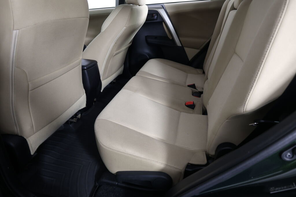 Used 2013 Toyota RAV4 XLE AWD/4WD image 17