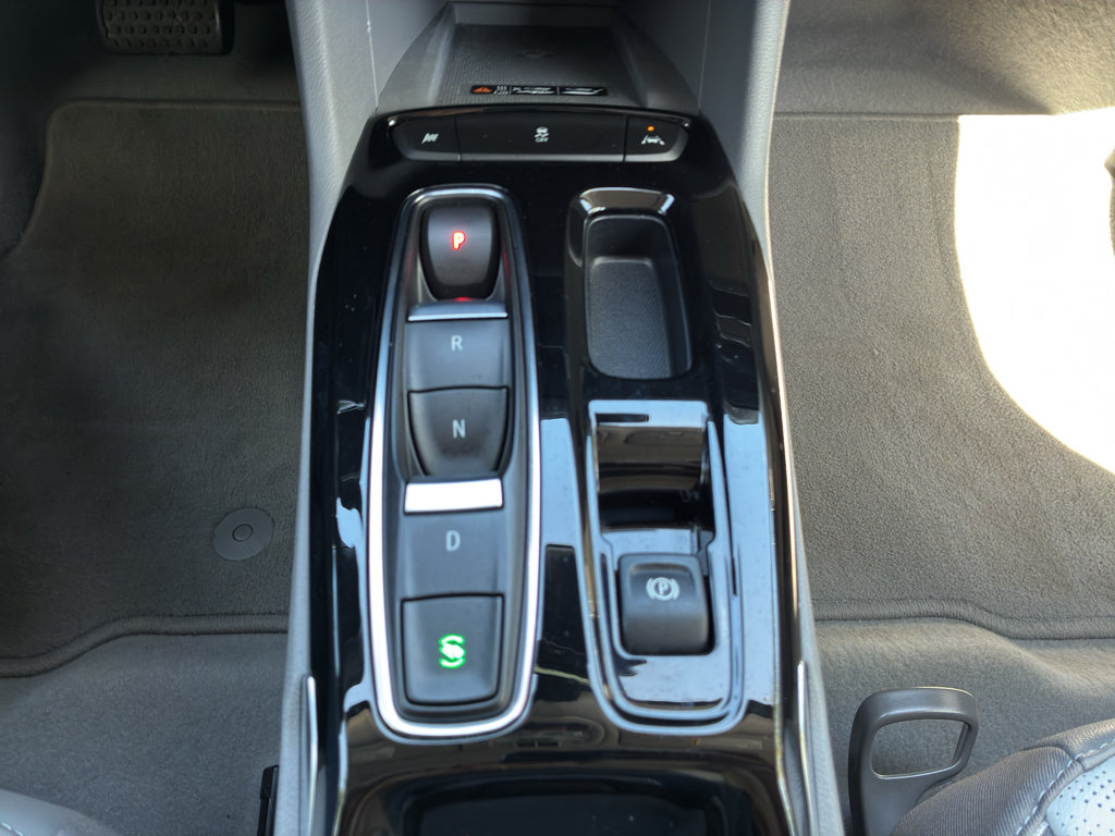 Used 2023 Chevrolet Bolt EUV Premier w/ Sun & Sound Package FWD image 29