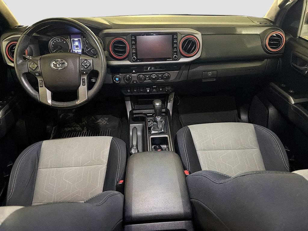 Used 2021 Toyota Tacoma TRD Sport w/ Technology Package image 23