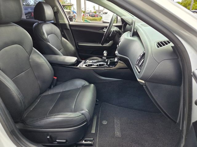 Used 2018 Kia Stinger Premium image 30