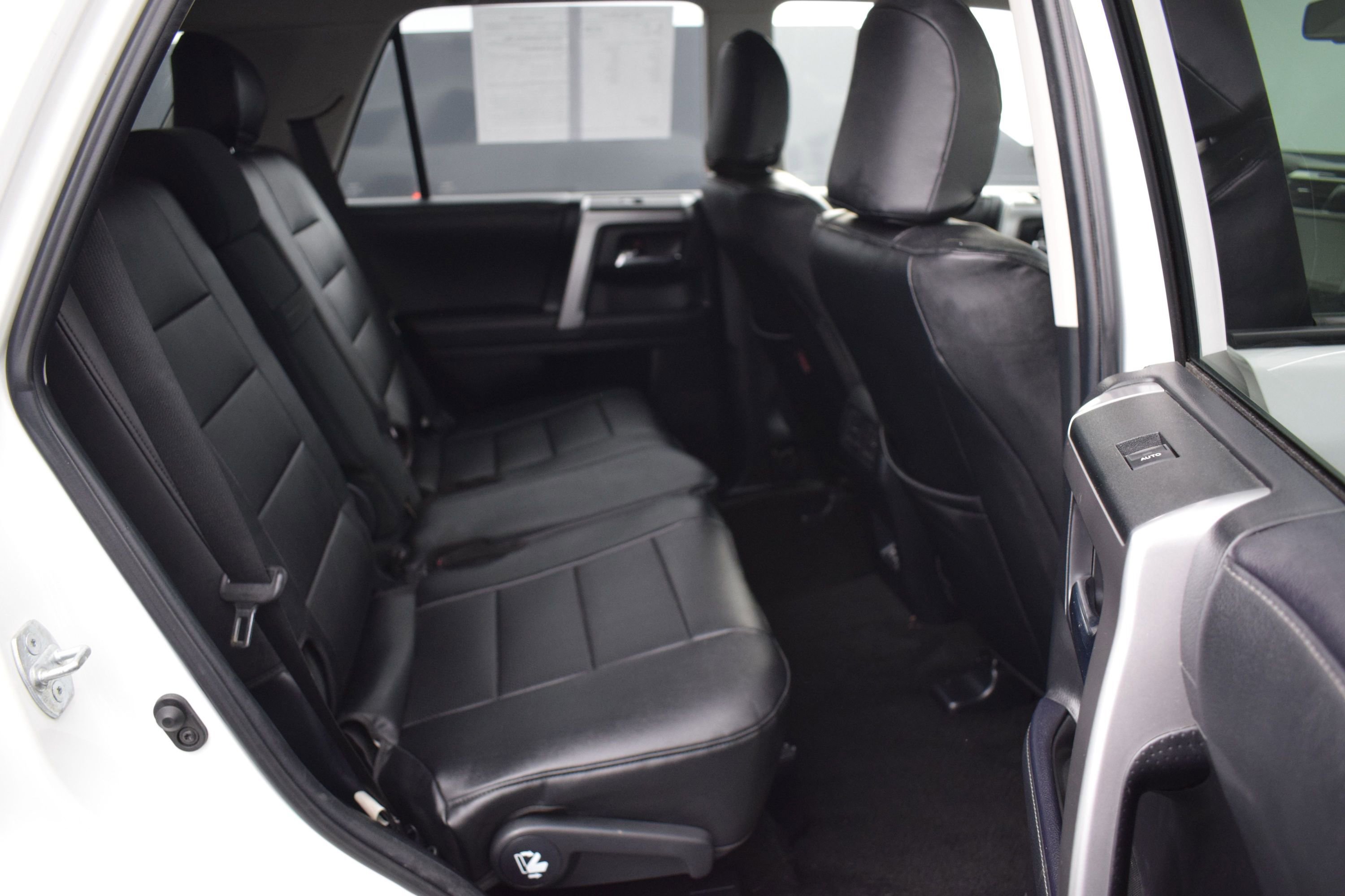 Used 2021 Toyota 4Runner SR5 AWD/4WD image 11
