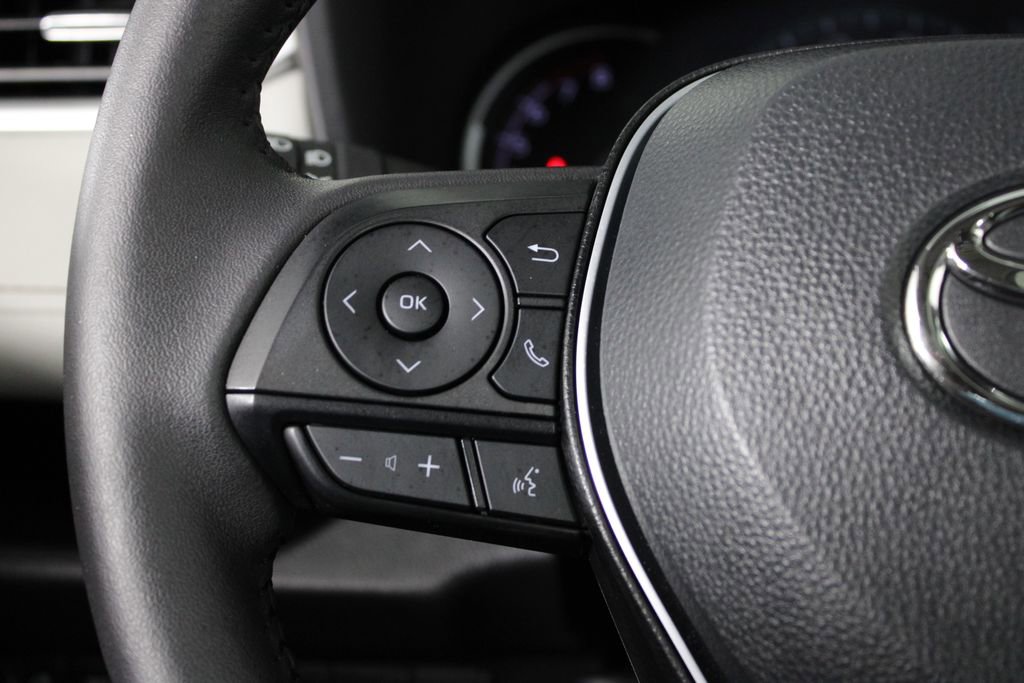 Used 2024 Toyota RAV4 XLE Premium image 24