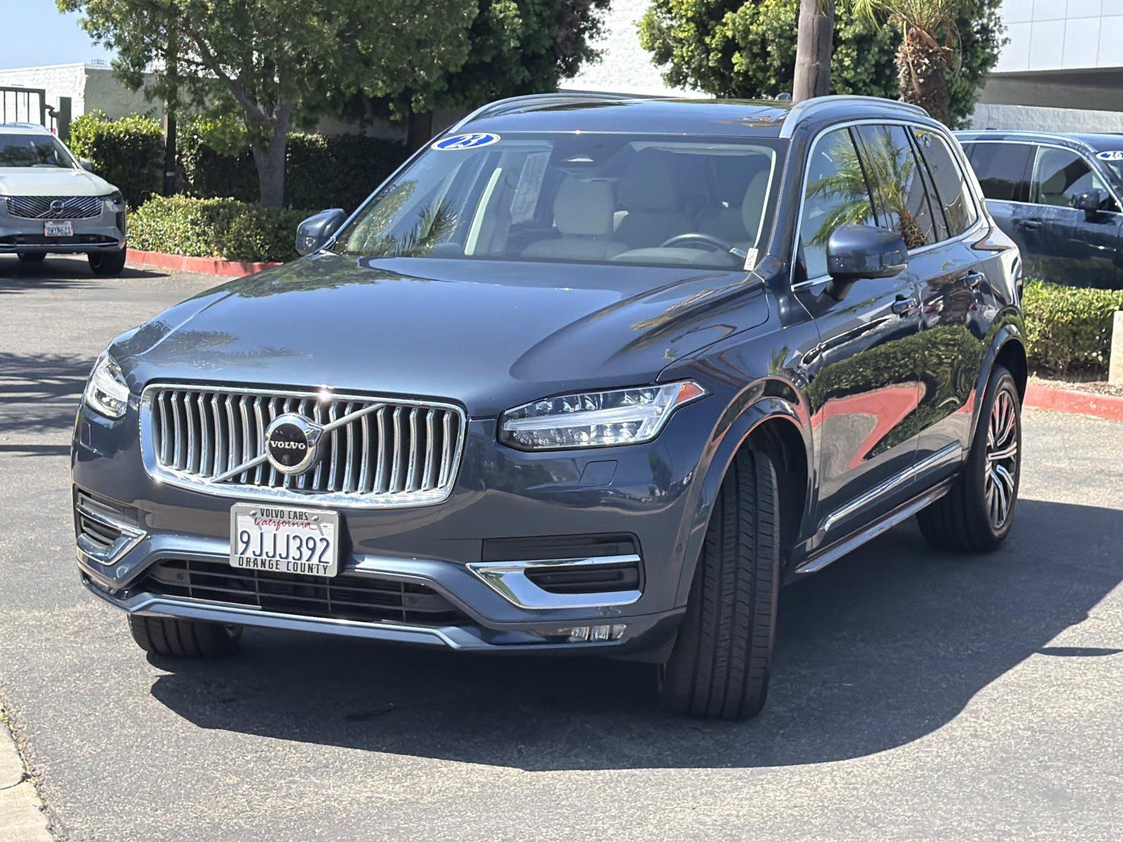Certified 2023 Volvo XC90 B6 Plus AWD/4WD image 3