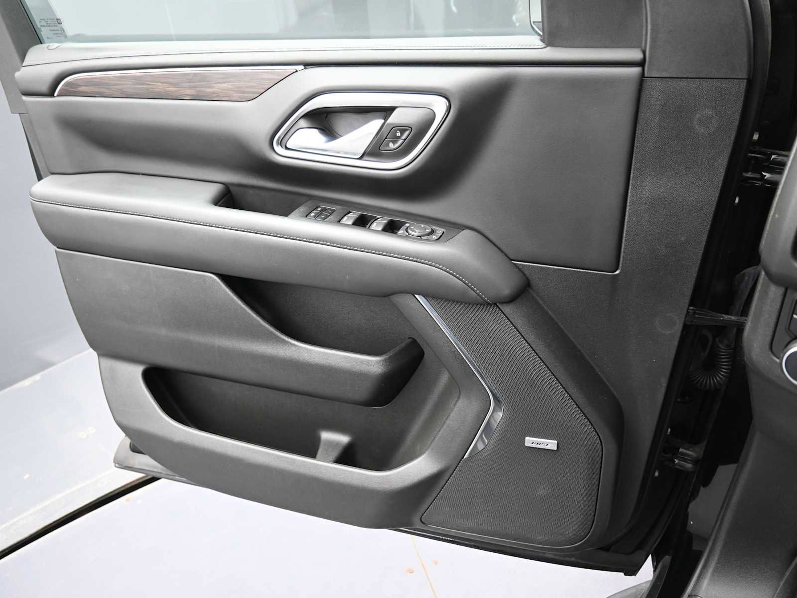 Used 2023 Chevrolet Tahoe LT w/ LT Signature Plus Package image 11