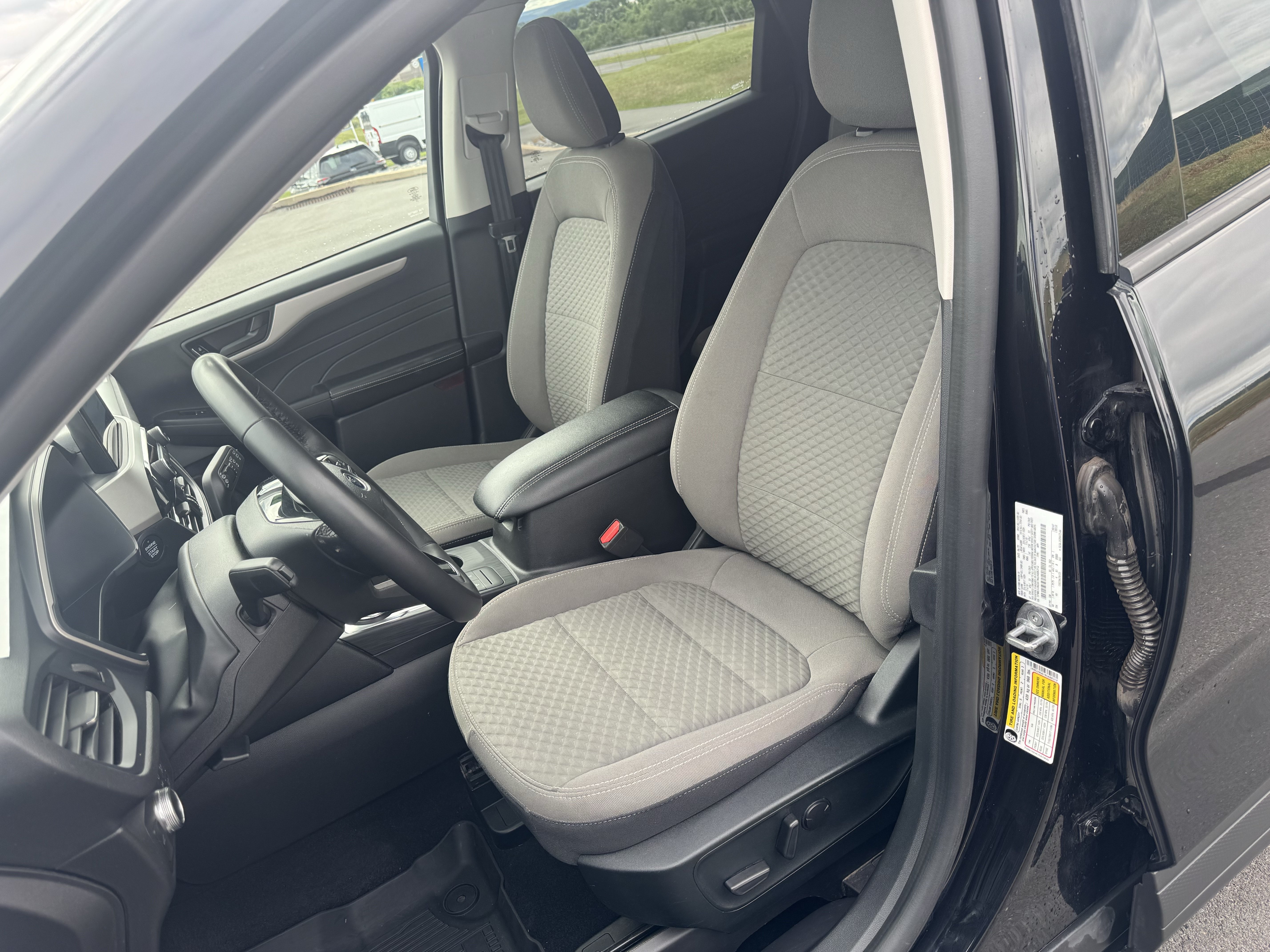 Used 2022 Ford Escape SE w/ Convenience Package AWD/4WD image 12