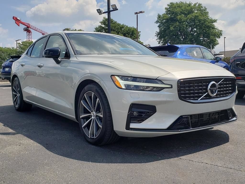 Used 2022 Volvo S60 B5 Momentum w/ Advanced Package