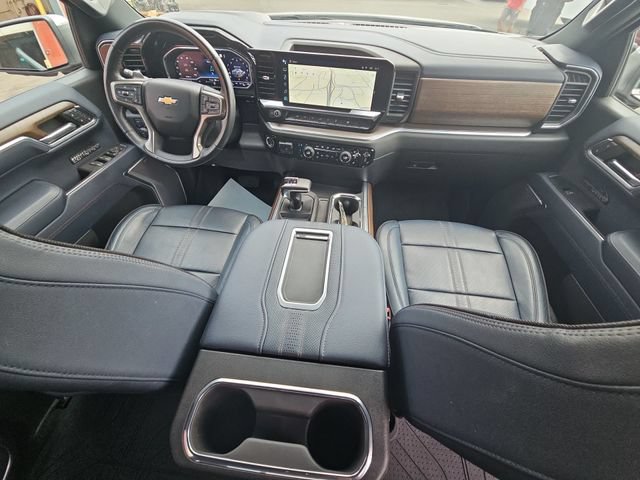 Used 2022 Chevrolet Silverado 1500 High Country w/ Technology Package AWD/4WD image 23