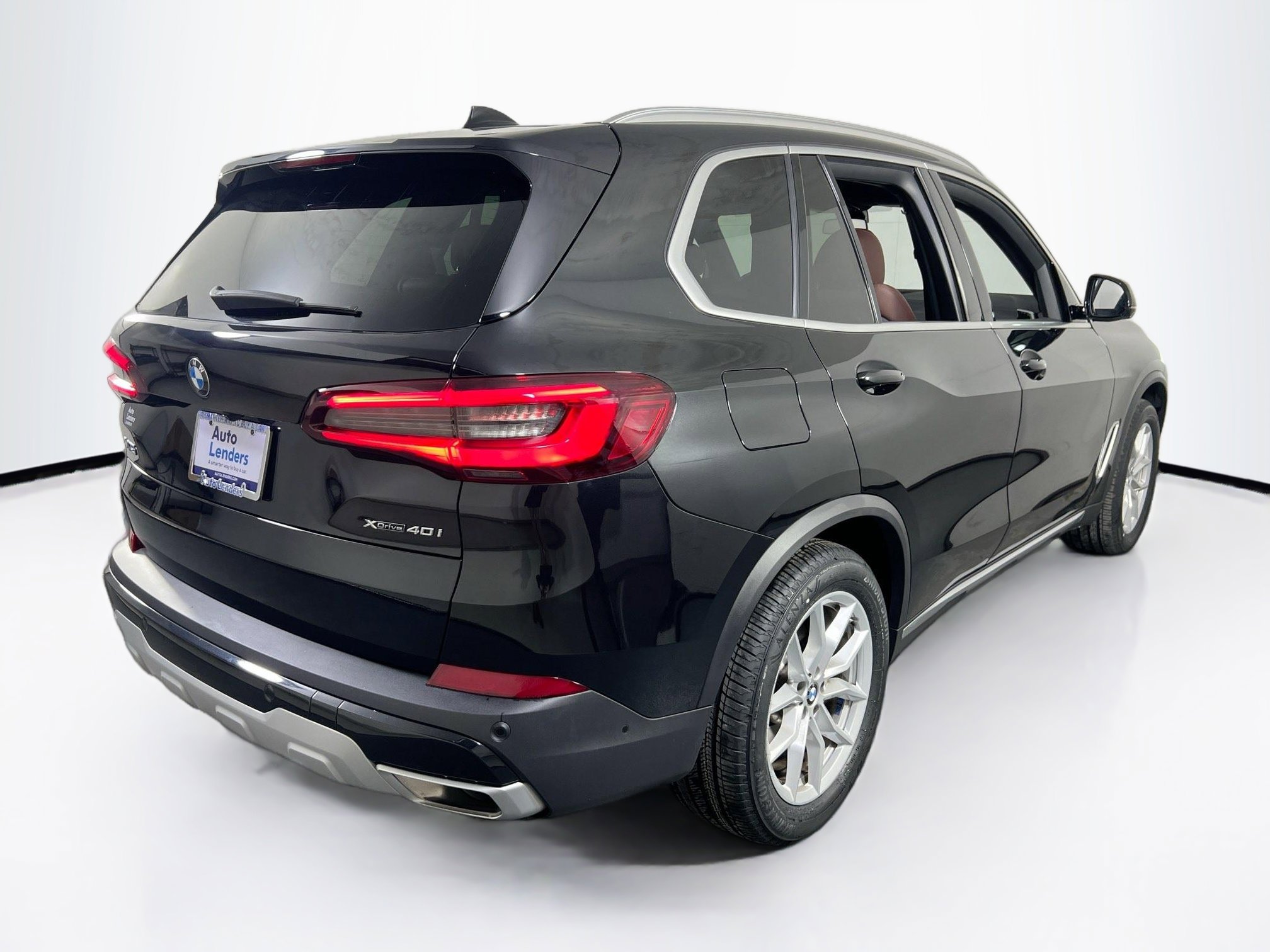 Used 2023 BMW X5 xDrive40i w/ Premium Package image 5
