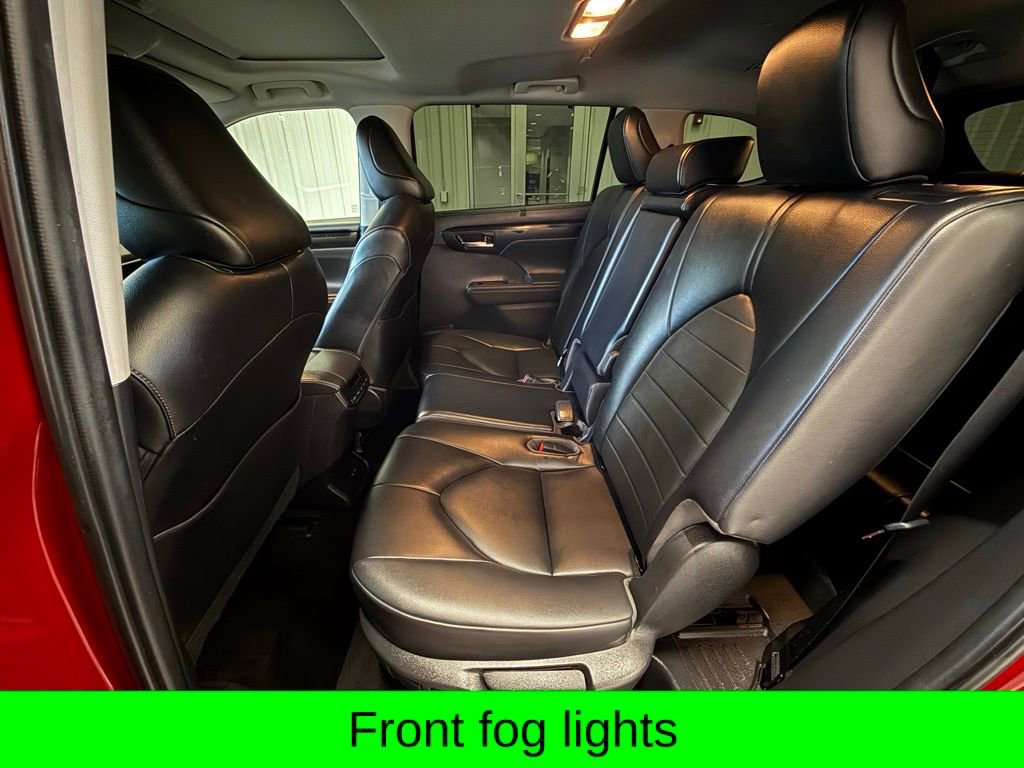 Used 2022 Toyota Highlander XLE image 8