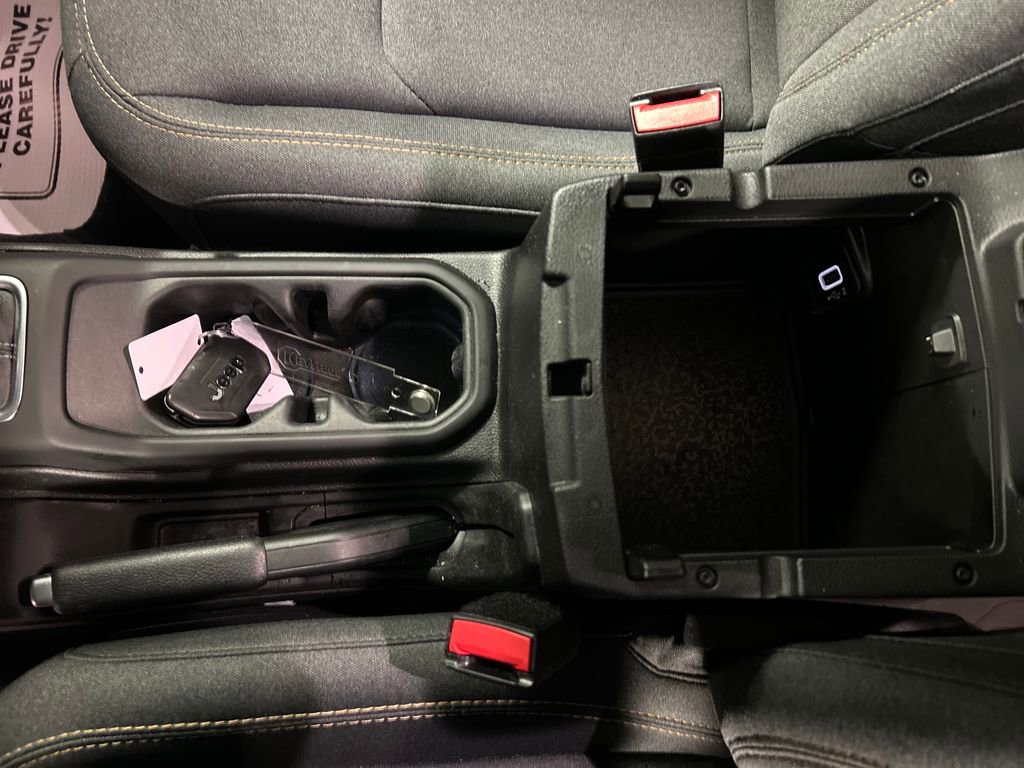 Used 2024 Jeep Gladiator Sport AWD/4WD image 21