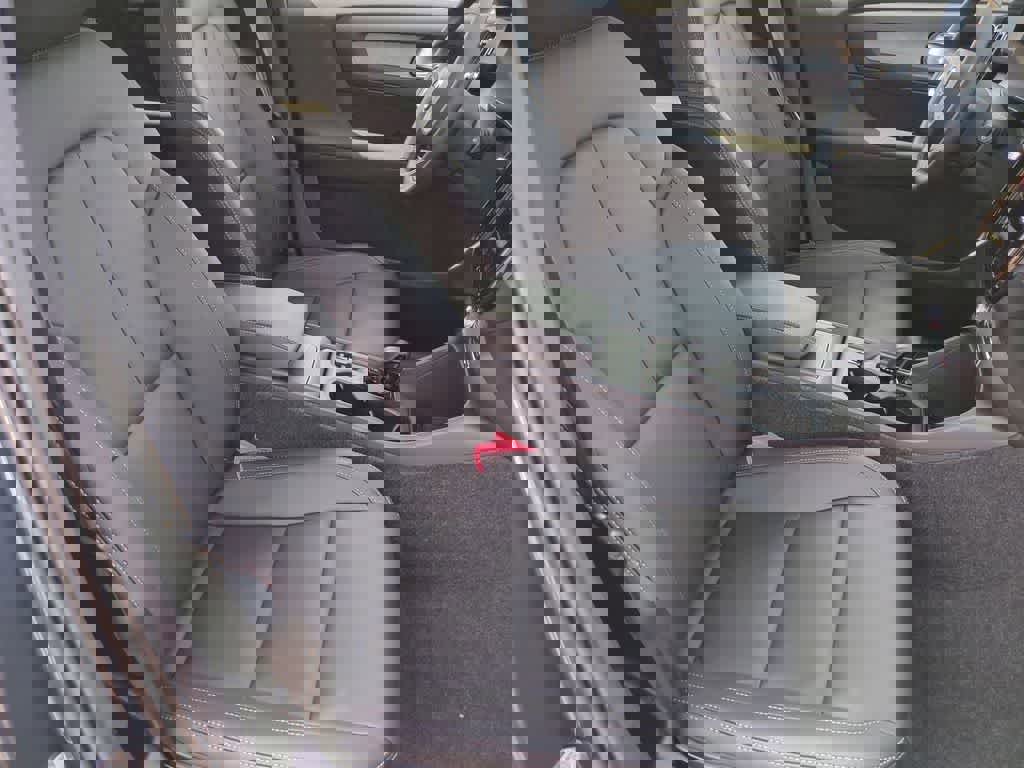 New 2026 Volvo XC40 B5 Core w/ Protection Package Premier image 21