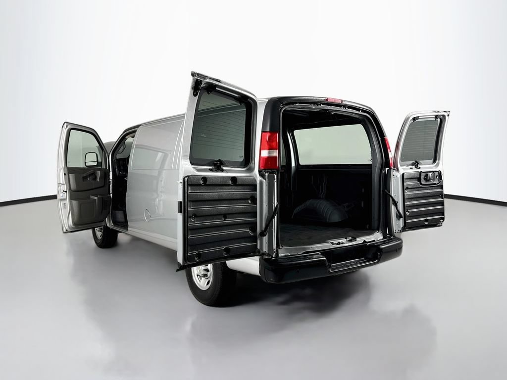 Used 2023 Chevrolet Express 2500 w/ Driver Convenience Package RWD image 19