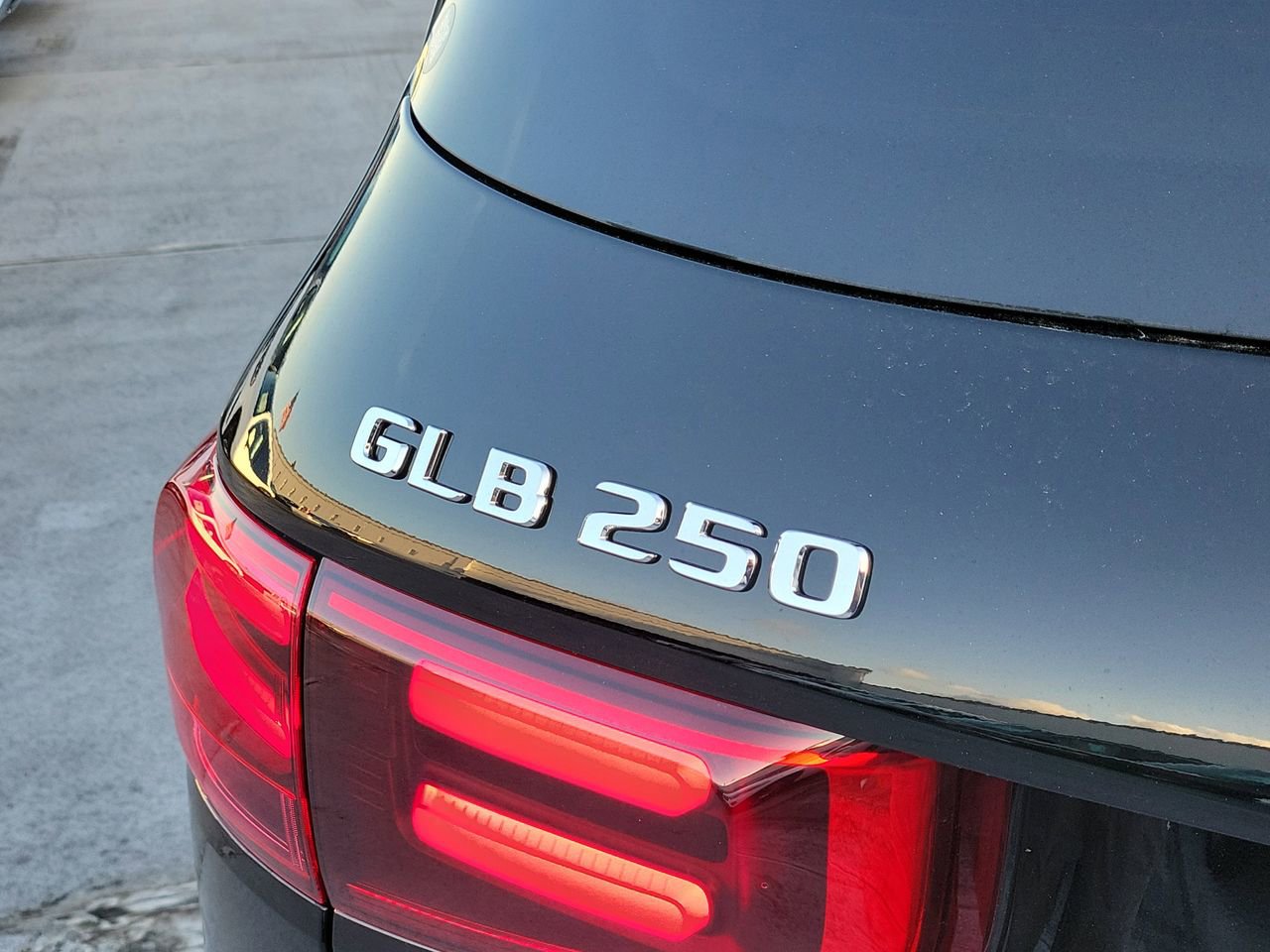 New 2026 Mercedes-Benz GLB 250 image 7
