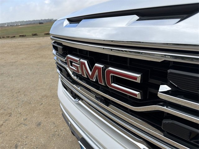 Certified 2025 GMC Sierra 1500 SLT image 30