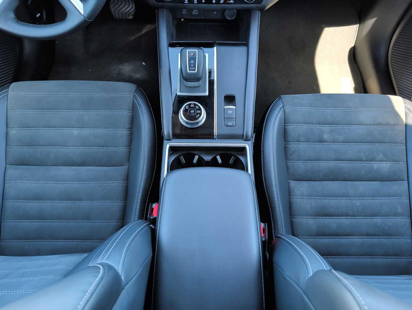 Used 2024 Mitsubishi Outlander FWD image 22