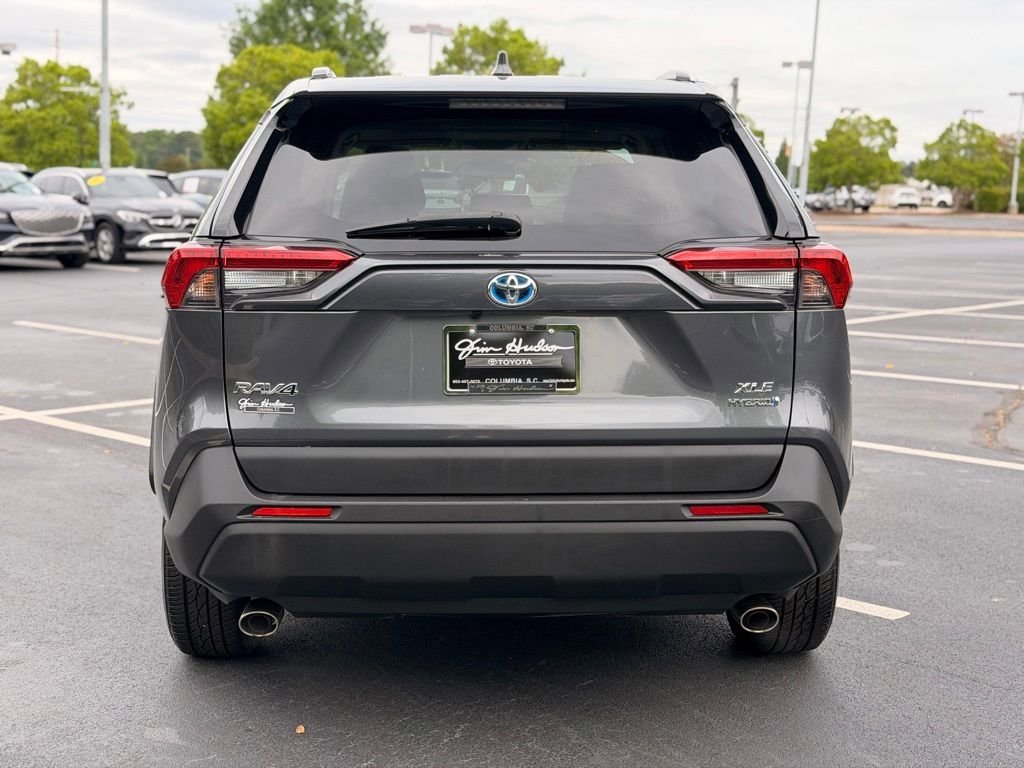 Used 2021 Toyota RAV4 XLE Premium AWD/4WD image 13
