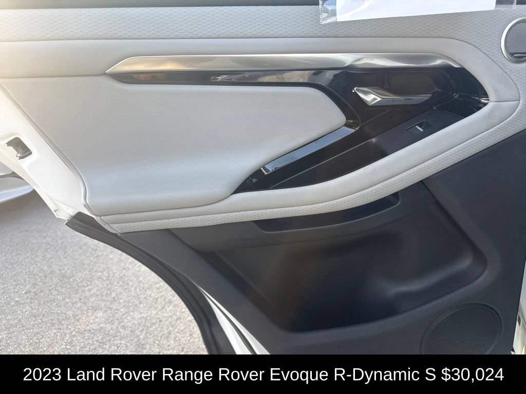 Used 2023 Land Rover Range Rover Evoque R-Dynamic S AWD/4WD image 15