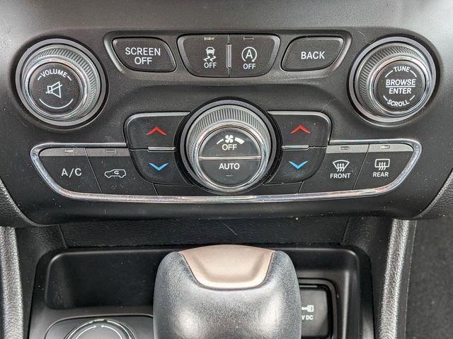 Certified 2017 Jeep Cherokee High Altitude image 18