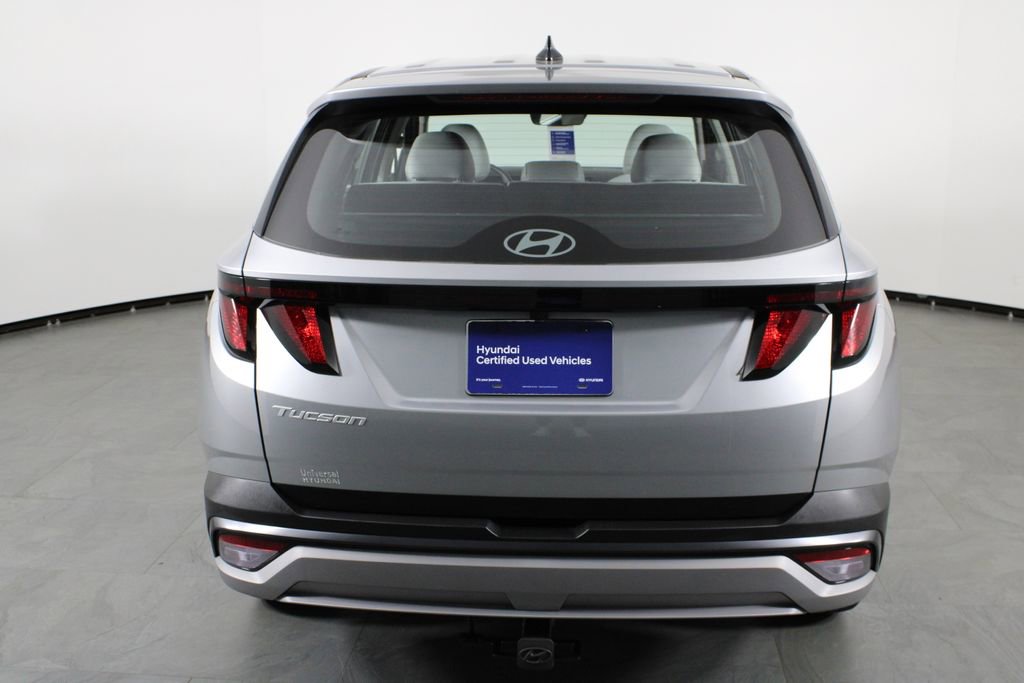 Certified 2026 Hyundai Tucson SE FWD image 11