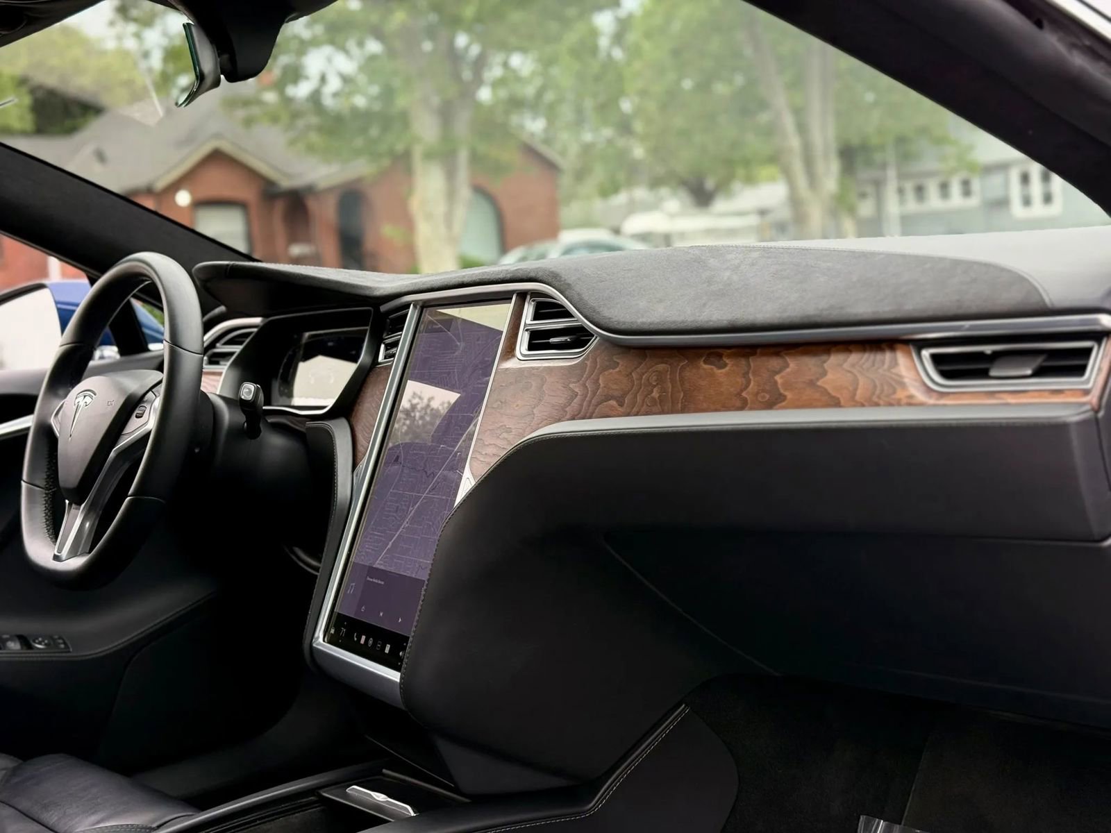 Used 2017 Tesla Model S 90D image 10