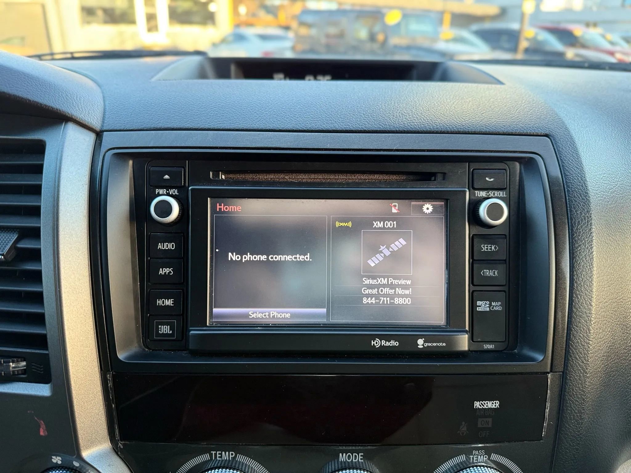 Used 2015 Toyota Sequoia Platinum image 37