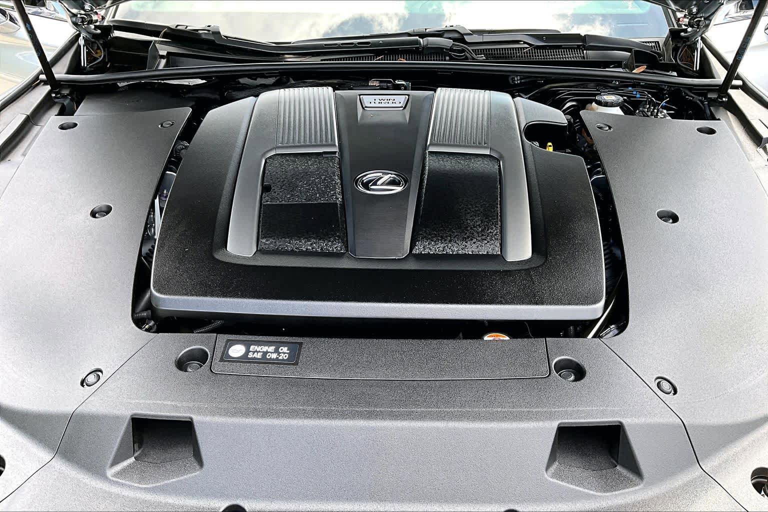 Used 2024 Lexus LS 500 RWD image 33