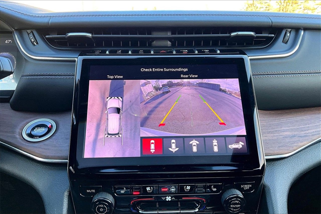 Certified 2025 Jeep Grand Cherokee Summit image 14