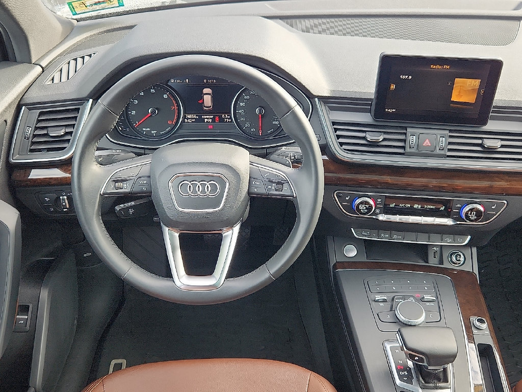 Used 2019 Audi Q5 2.0T Premium w/ Convenience Package AWD/4WD image 4