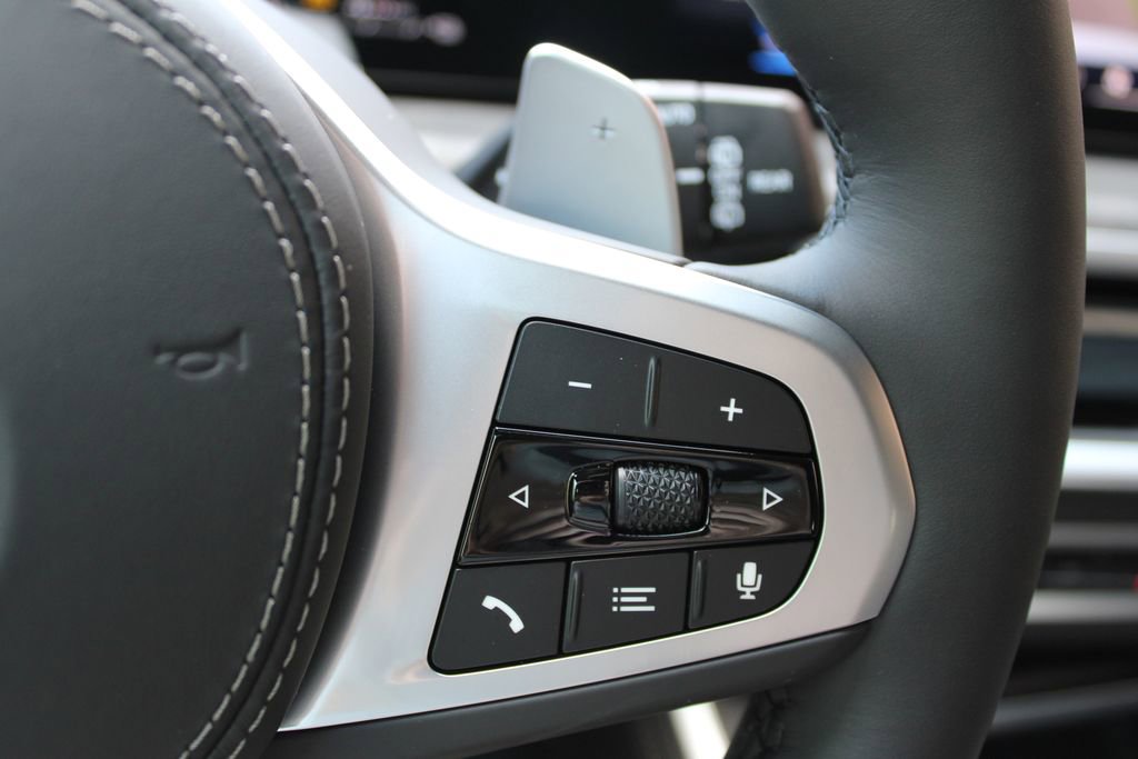 New 2026 BMW X5 xDrive50e w/ M Sport Package image 30