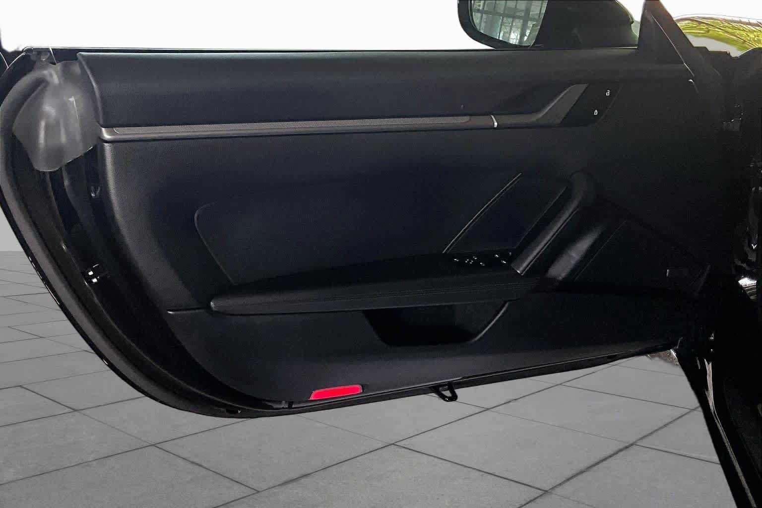 Used 2024 Porsche 911 Carrera RWD image 20