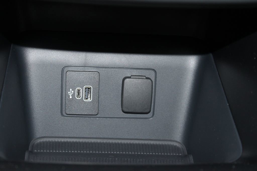 New 2026 Ford Explorer Active image 44