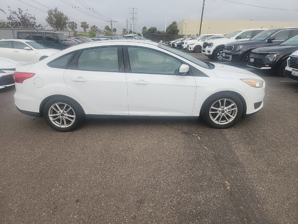 Used 2018 Ford Focus SE FWD image 17