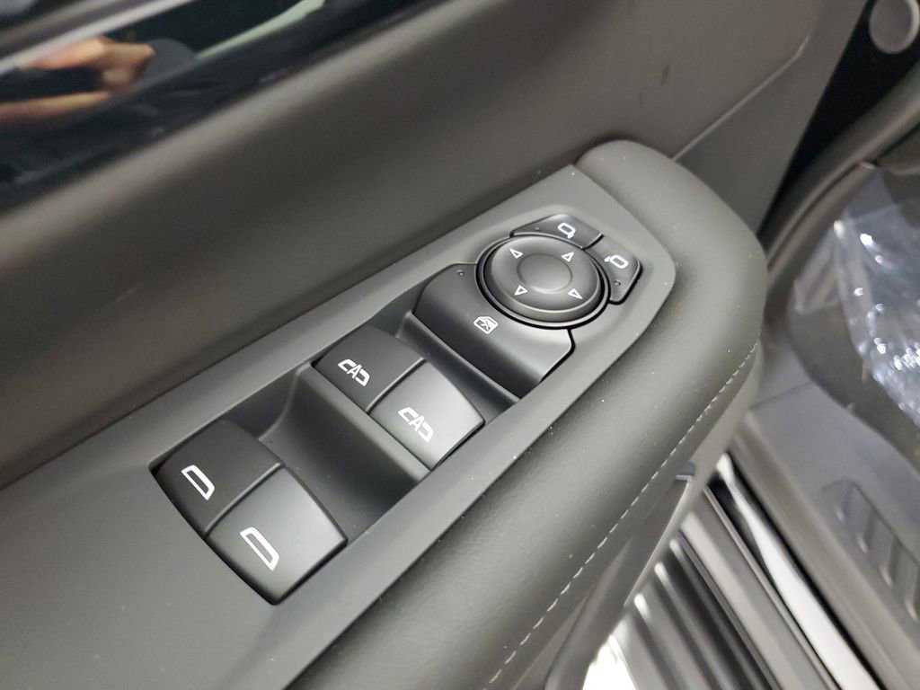 New 2026 Chevrolet Suburban LS image 28