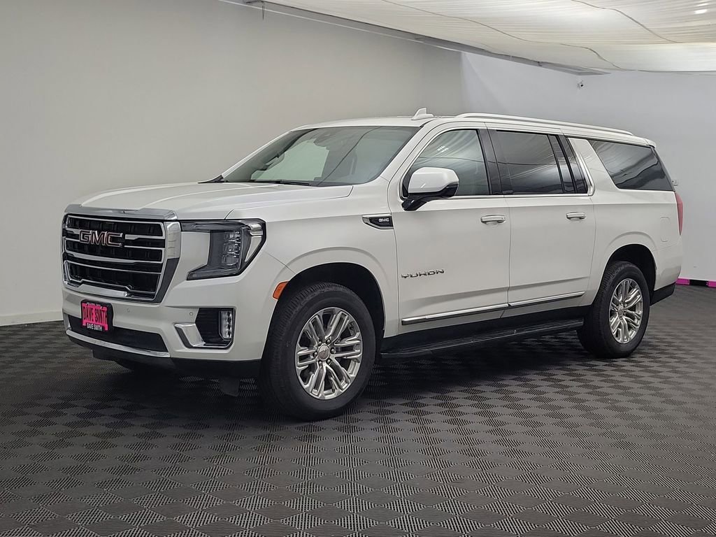 Used 2022 GMC Yukon XL SLT w/ SLT Luxury Package image 1