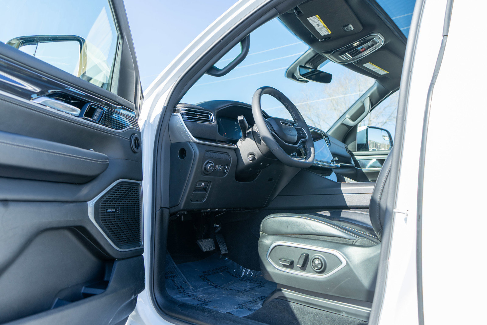 Used 2022 Jeep Wagoneer Series I w/ Convenience Group I image 14