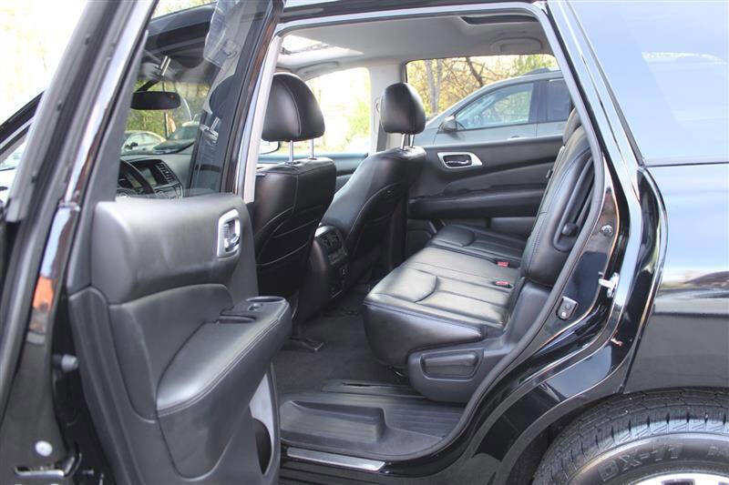 Used 2013 Nissan Pathfinder SL w/ SL Premium Pkg image 24