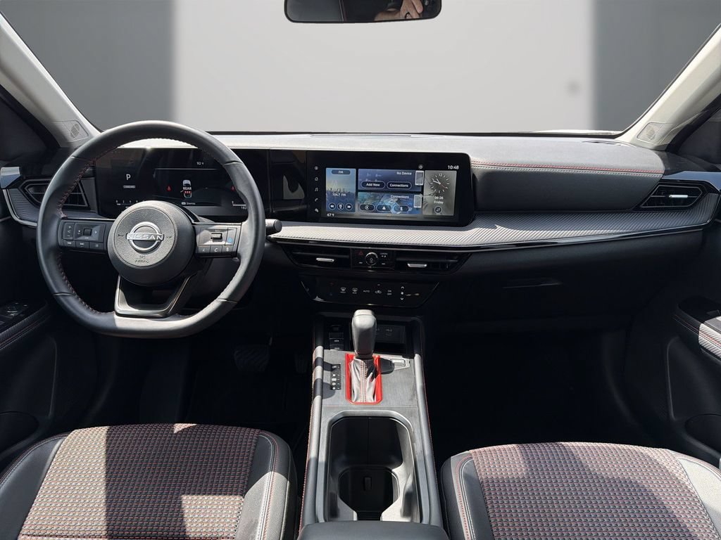 Used 2025 Nissan Kicks SR FWD image 17