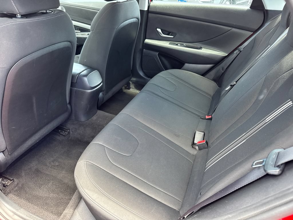 Used 2023 Hyundai Elantra SEL FWD image 18