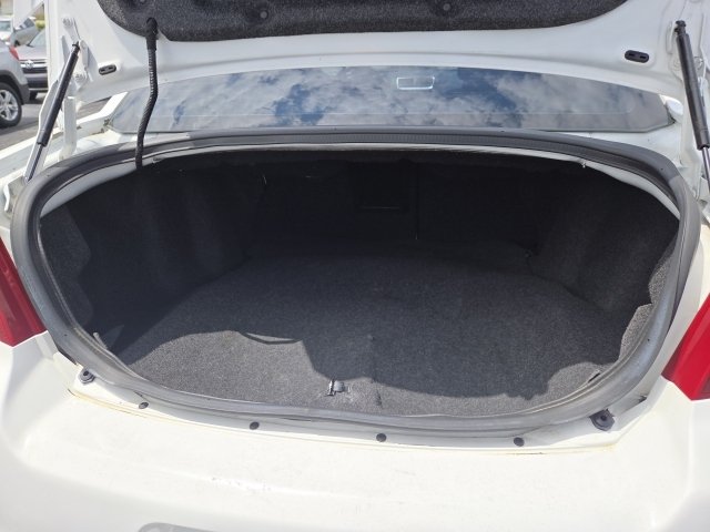 Used 2011 Dodge Avenger Heat FWD image 11