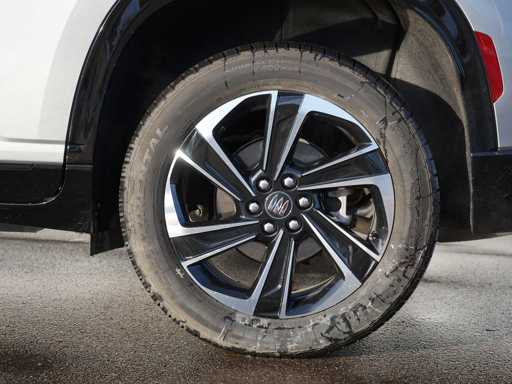 Used 2025 Buick Enclave Sport Touring image 34