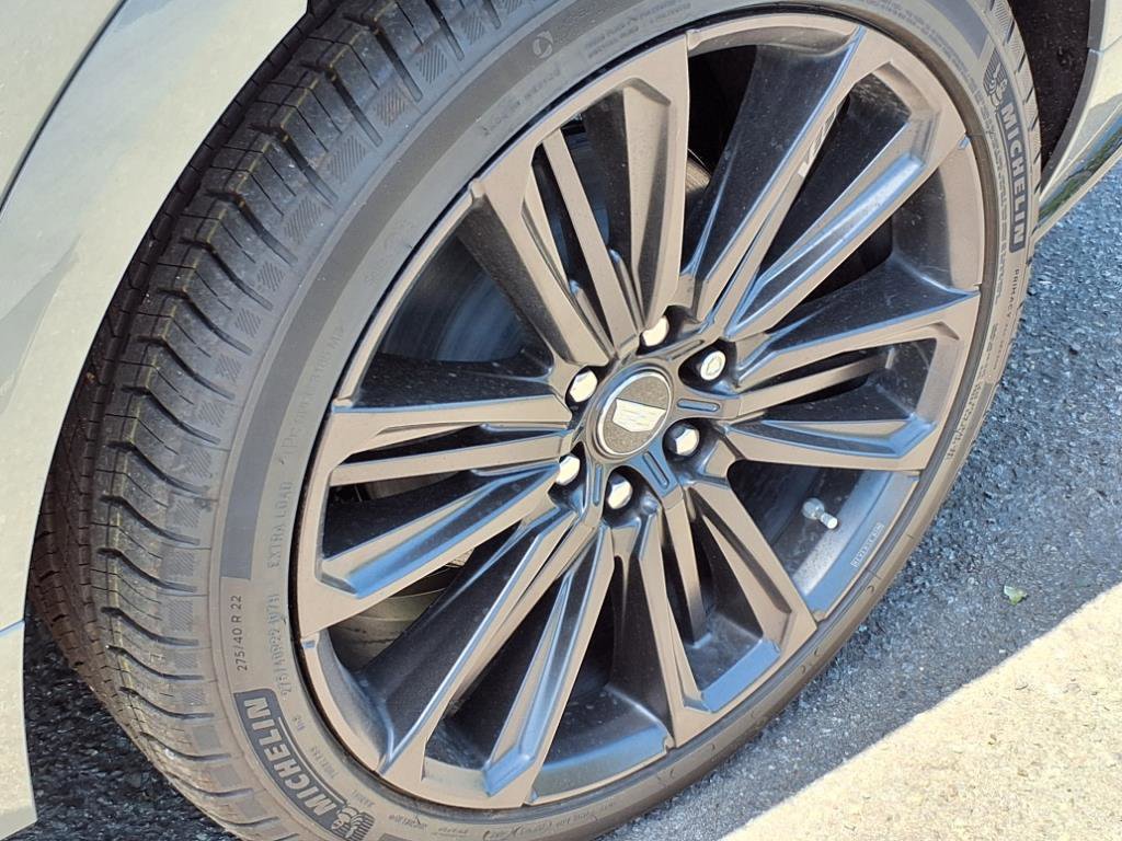 New 2026 Cadillac Lyriq V image 9